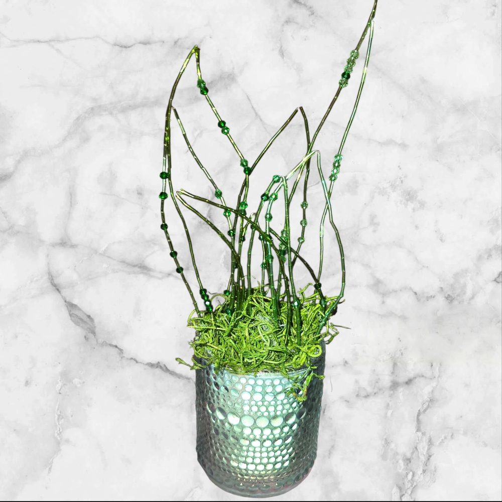 Handmade Beaded Plant. - Picture 4 of 6